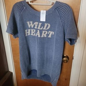 Short sleeve sweater